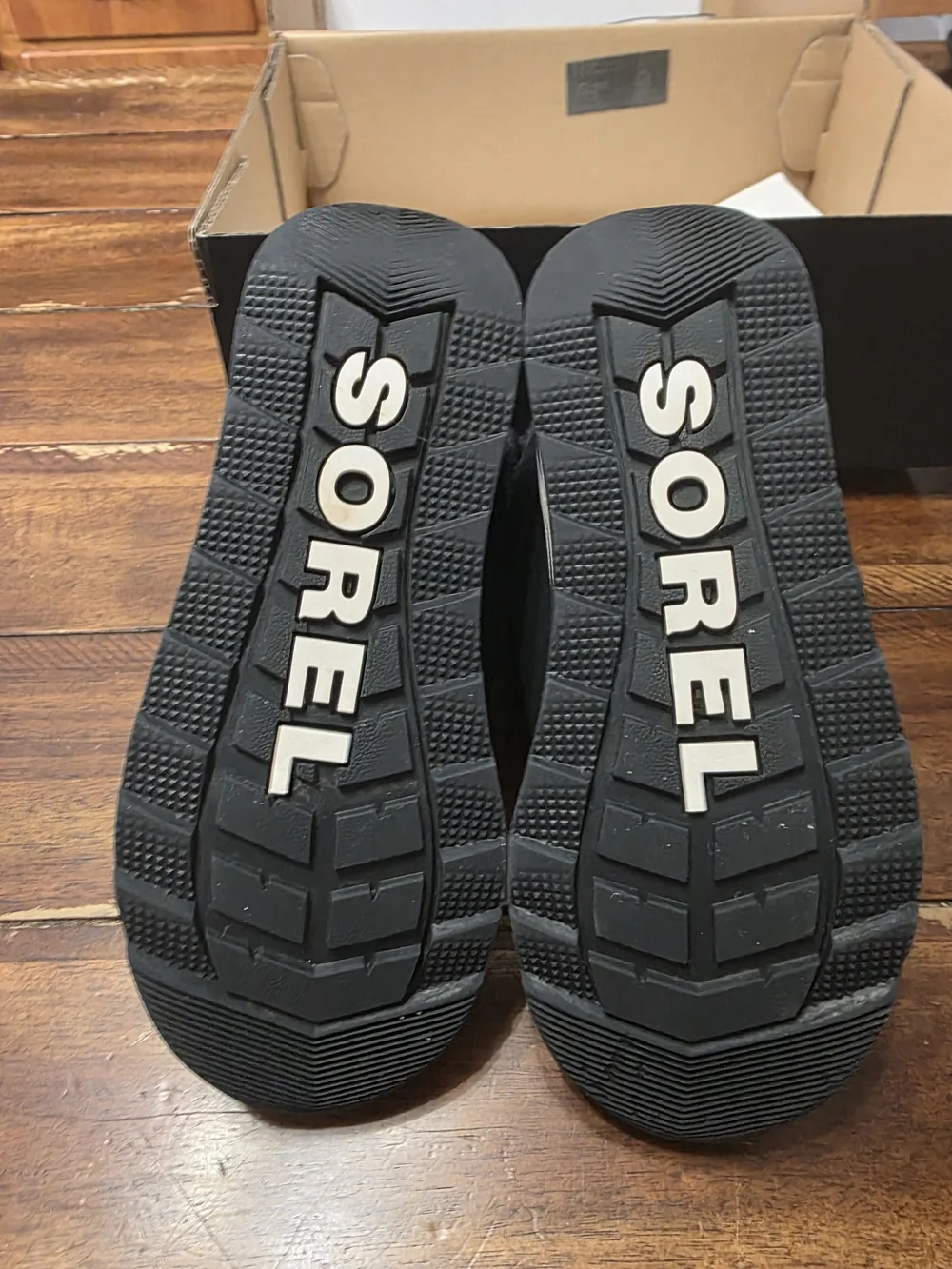 Sorel Whitney II Plus wrap snow bootie size 13/31